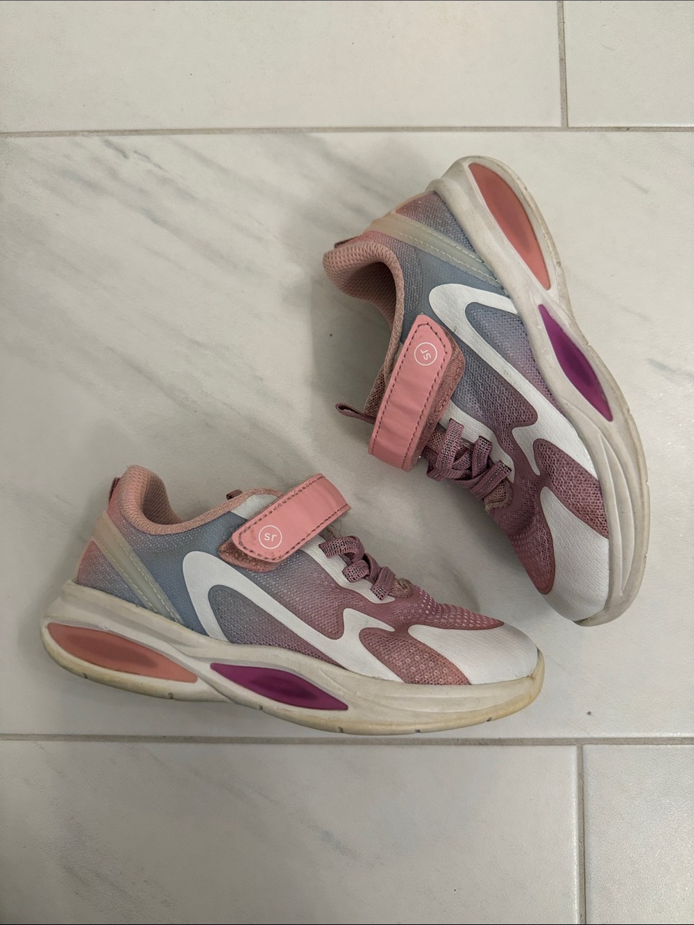Stride Rite Pink Gradient Kids Sneakers with White Accents